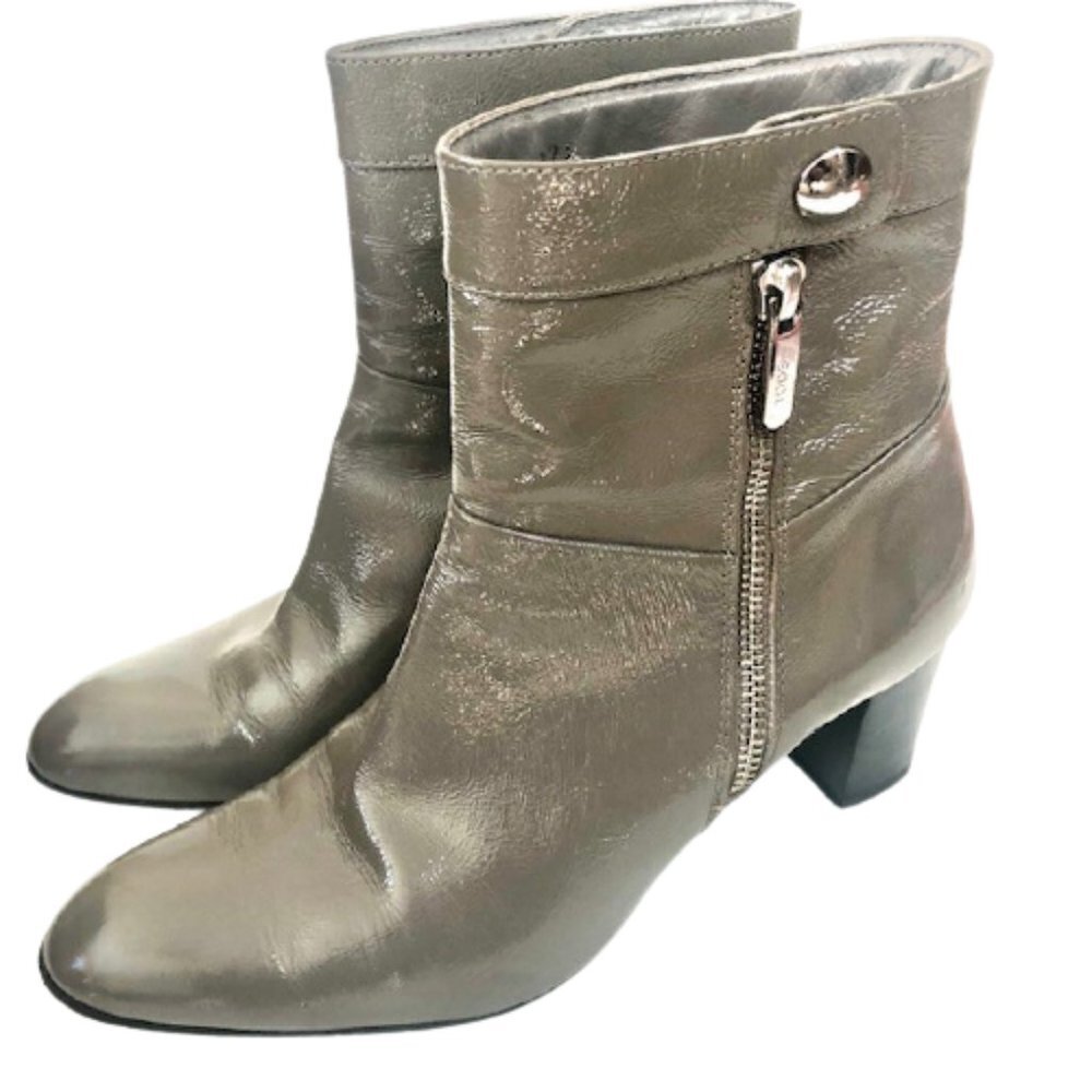 Tod's Patent Ankle Boots Made in Italy - Taupe - EU 37.5 / US 7